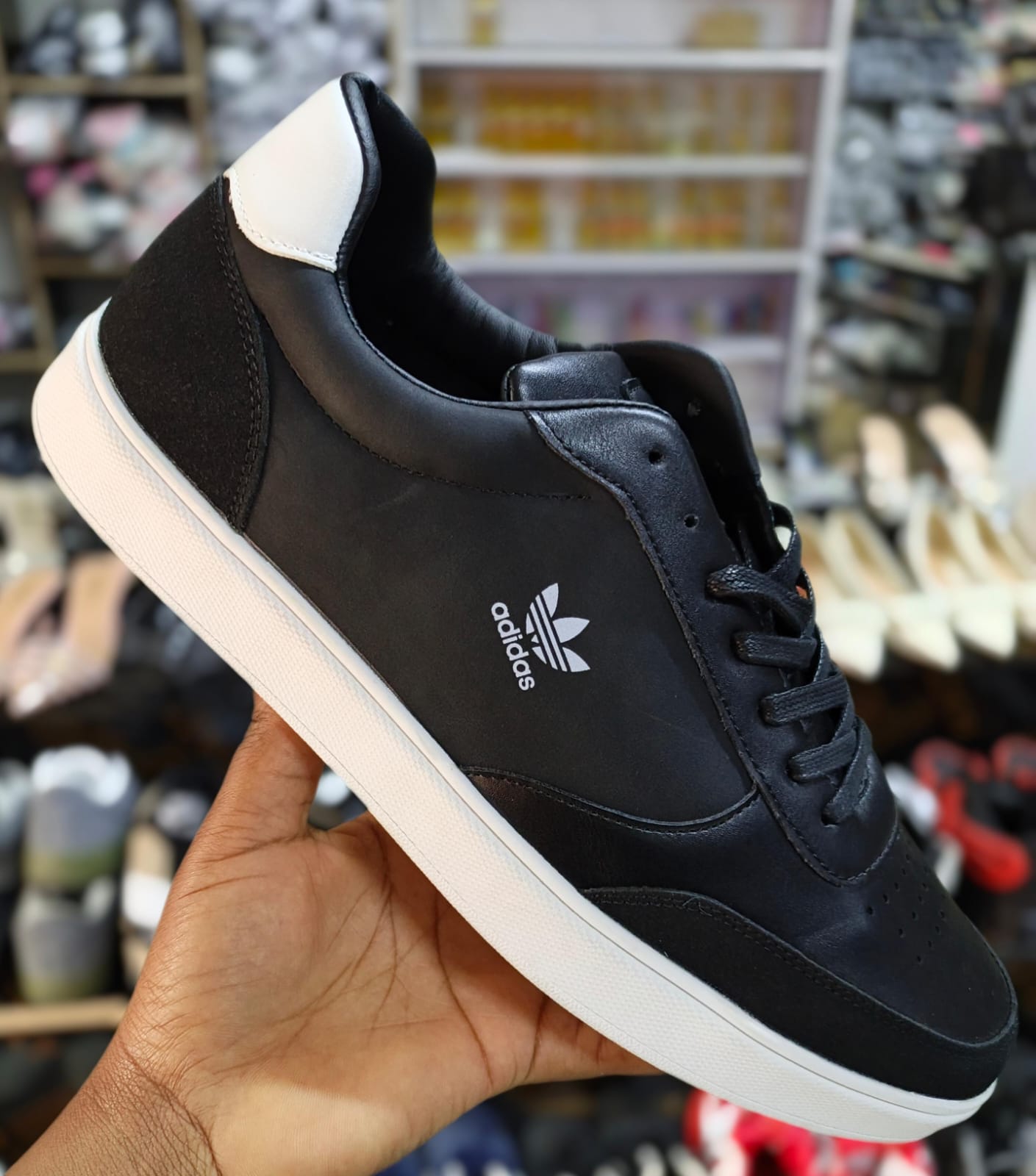 Unisex sneakers