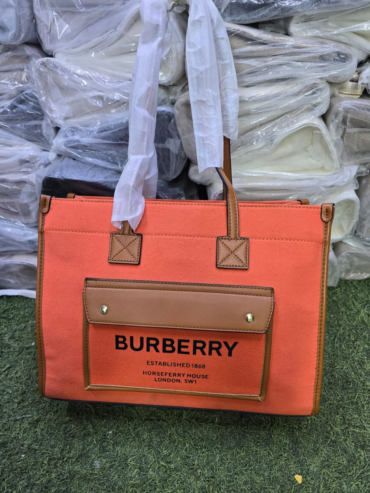 Burberry Wemen's handbag — view 2