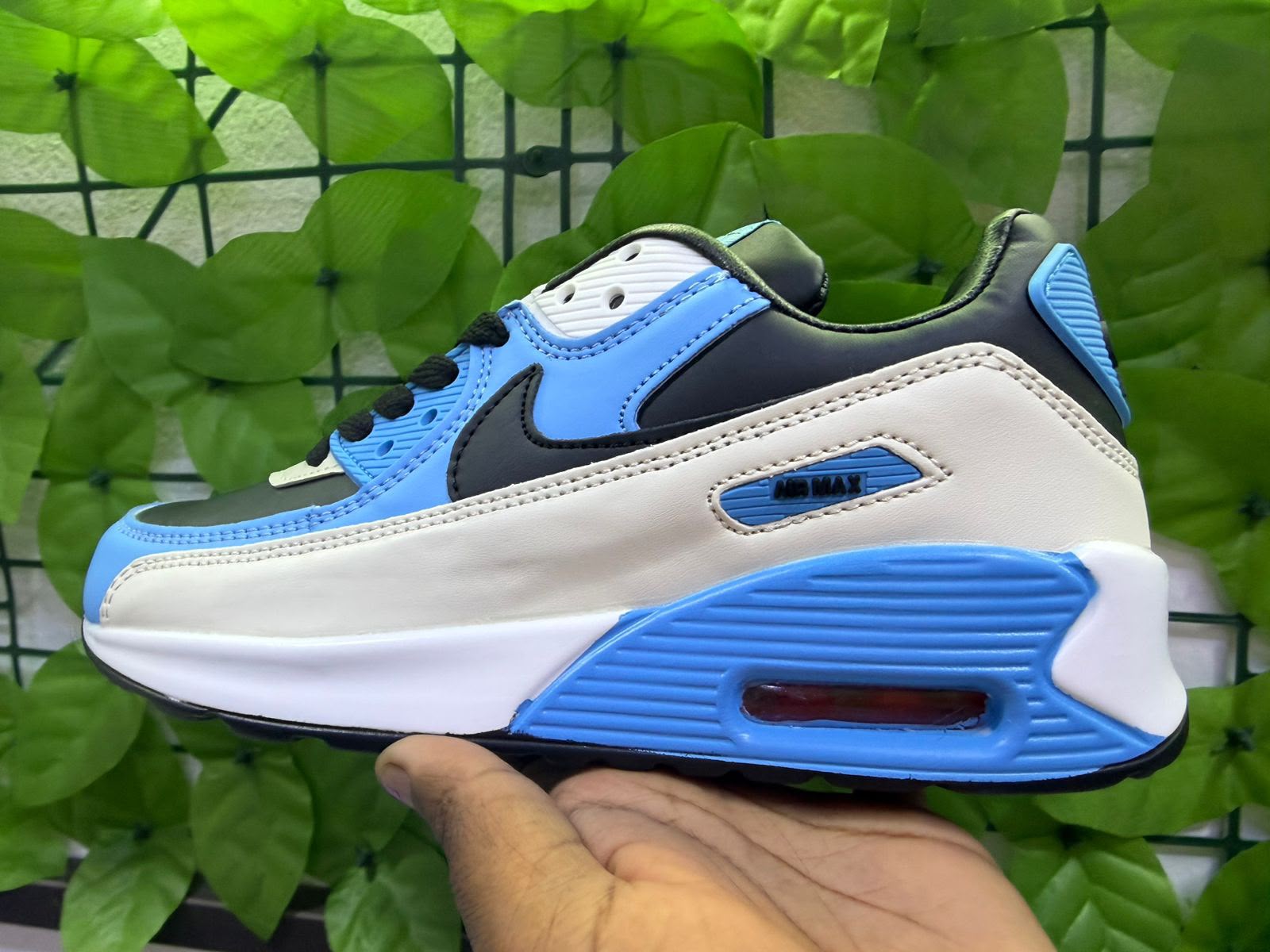 Unisex sneakers